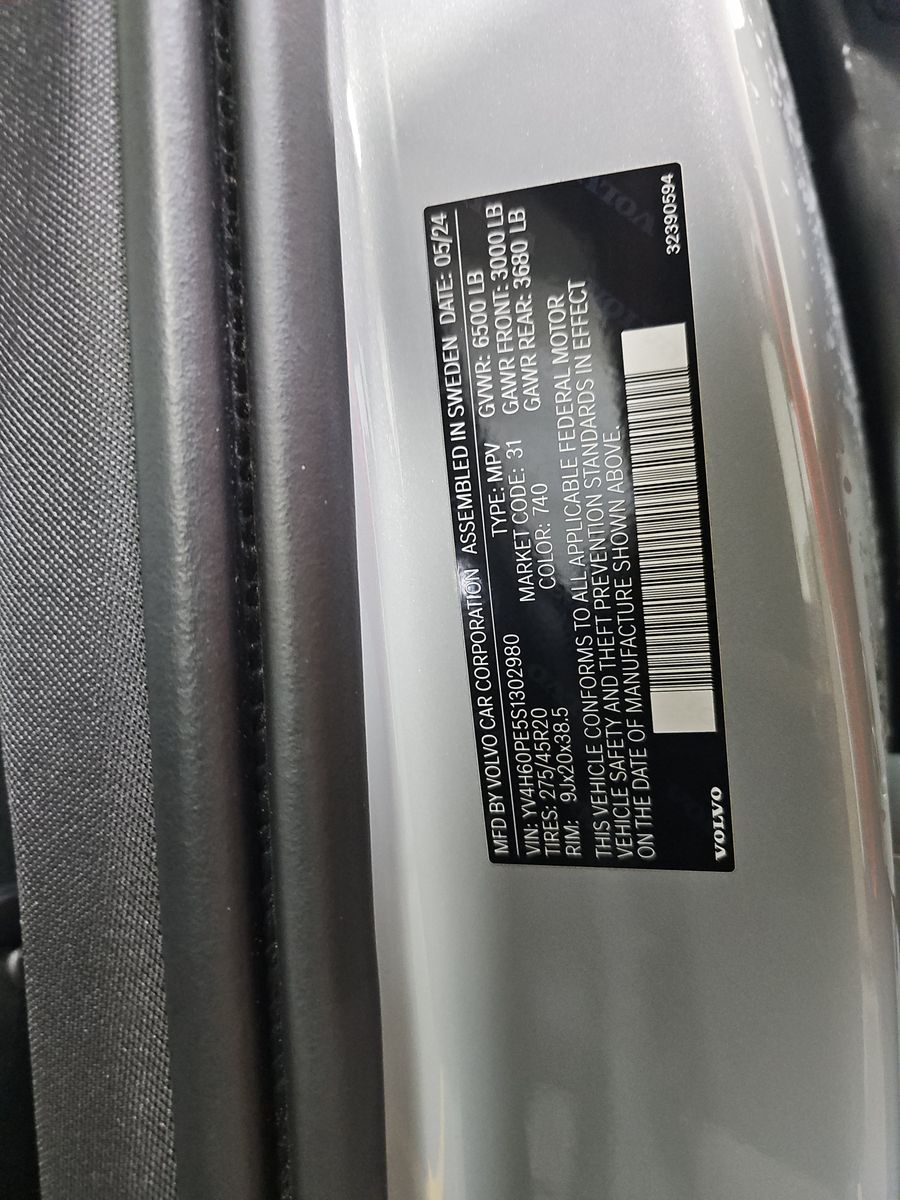 2025 Volvo XC90 Plug-In Hybrid T8 Plus AWD