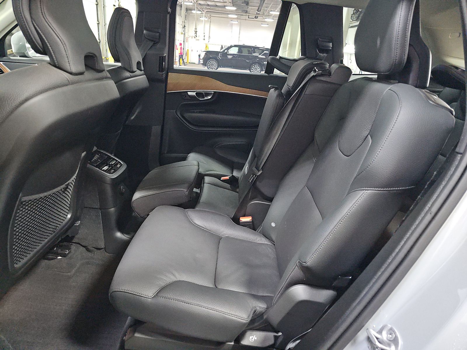 2025 Volvo XC90 Plug-In Hybrid T8 Plus AWD