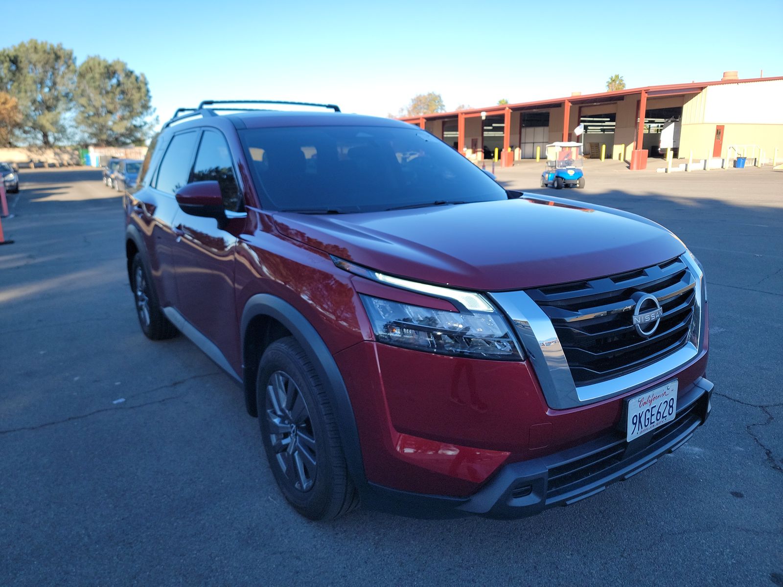 2024 Nissan Pathfinder SV FWD