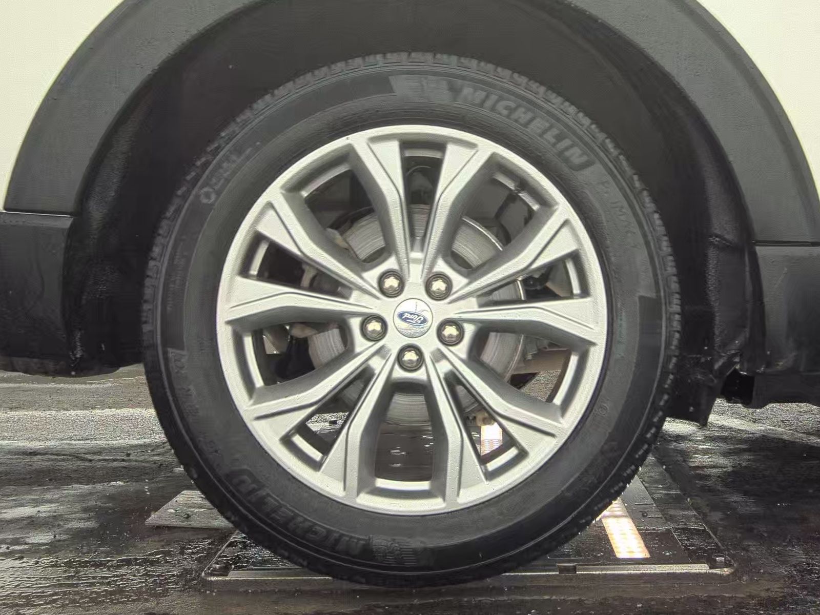 2023 Ford Explorer Limited AWD