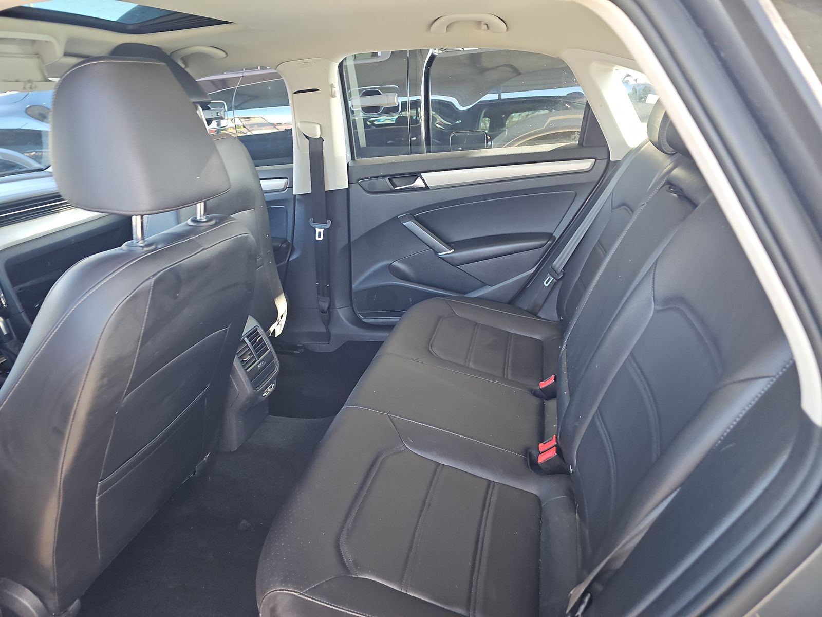 2021 Volkswagen Passat 2.0T SE FWD