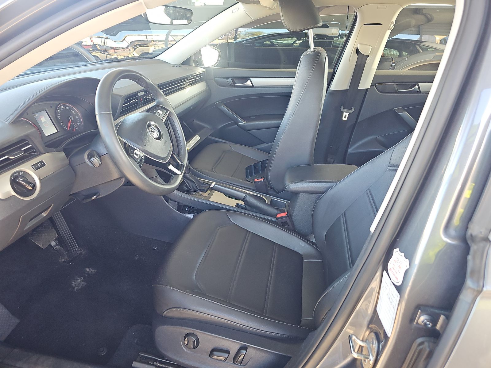 2021 Volkswagen Passat 2.0T SE FWD