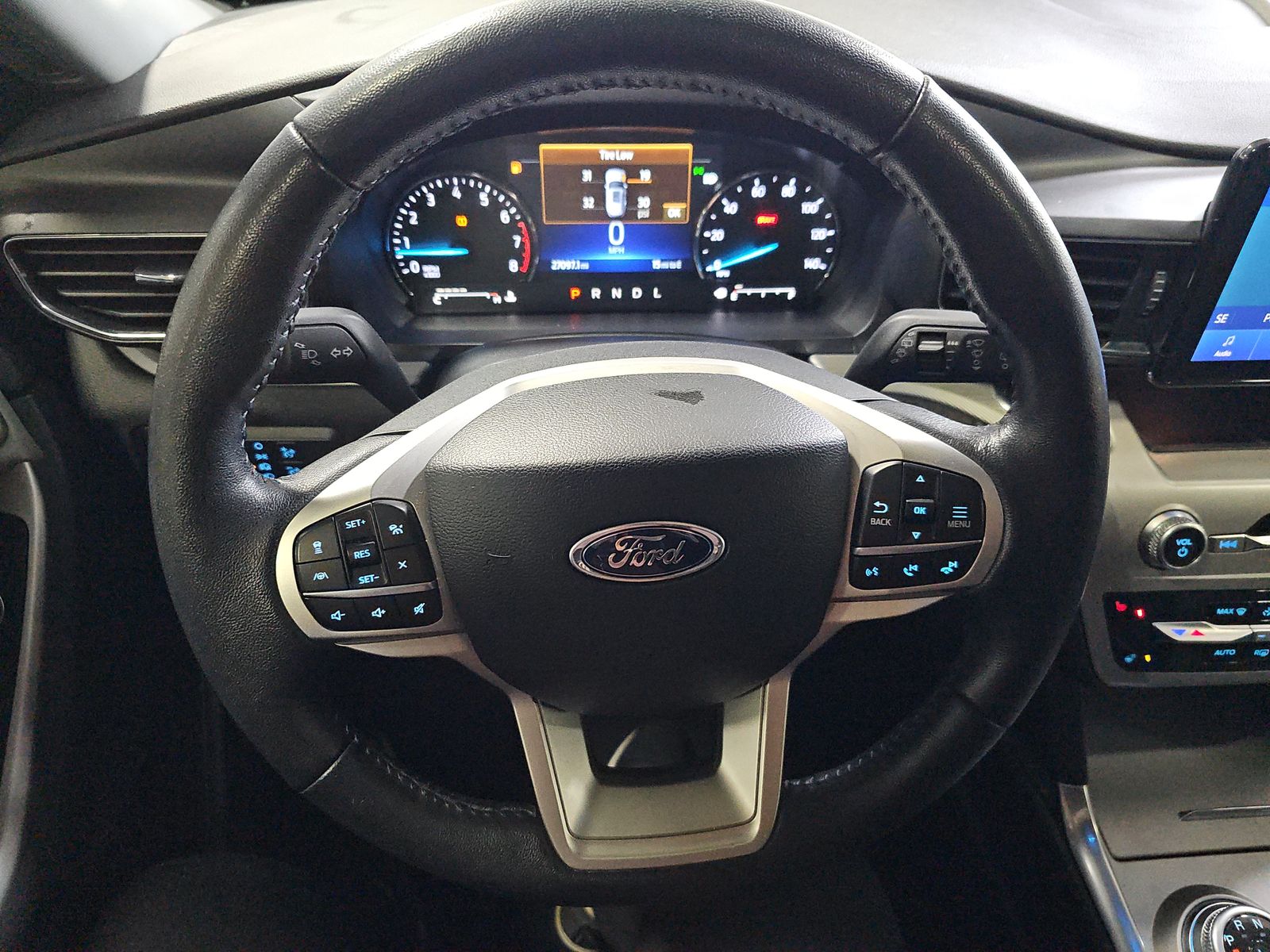 2023 Ford Explorer XLT AWD