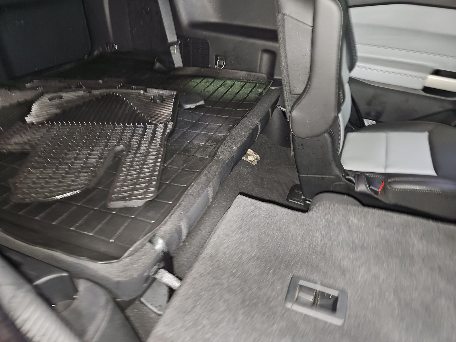 2023 Ford Explorer XLT AWD