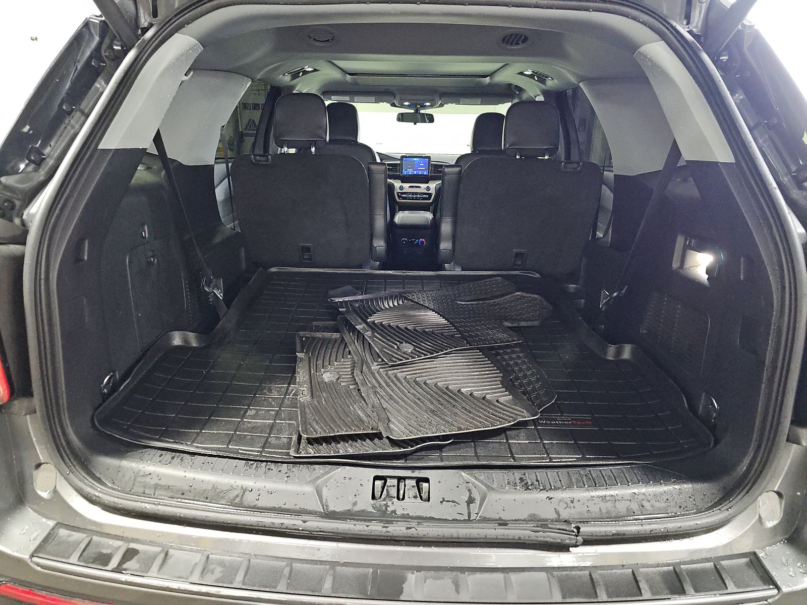 2023 Ford Explorer XLT AWD