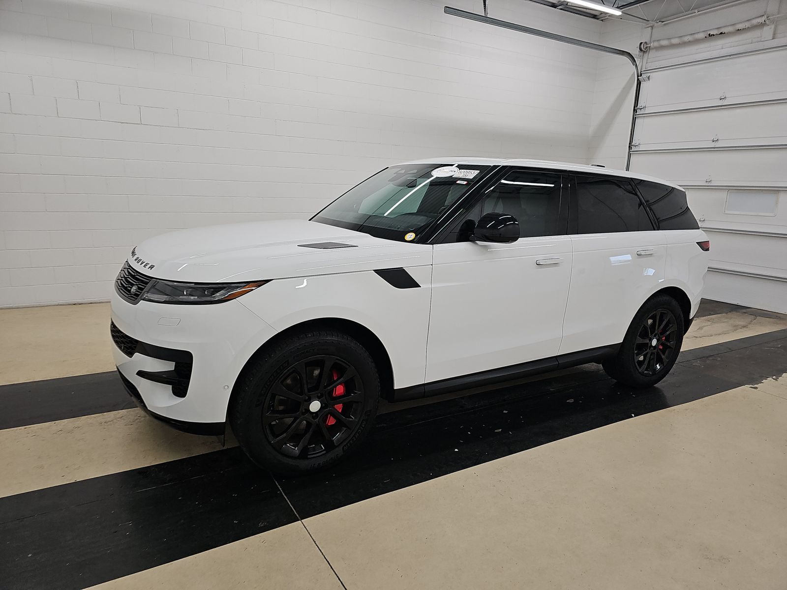 2024 Land Rover Range Rover Sport SE's photo