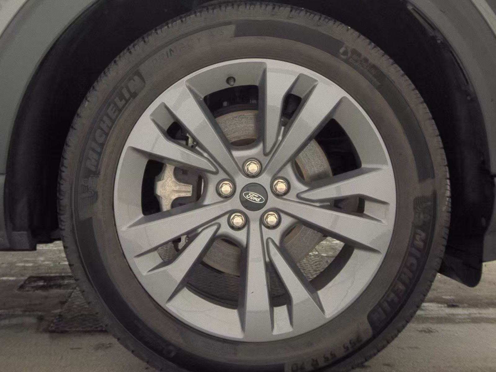 2023 Ford Explorer XLT AWD