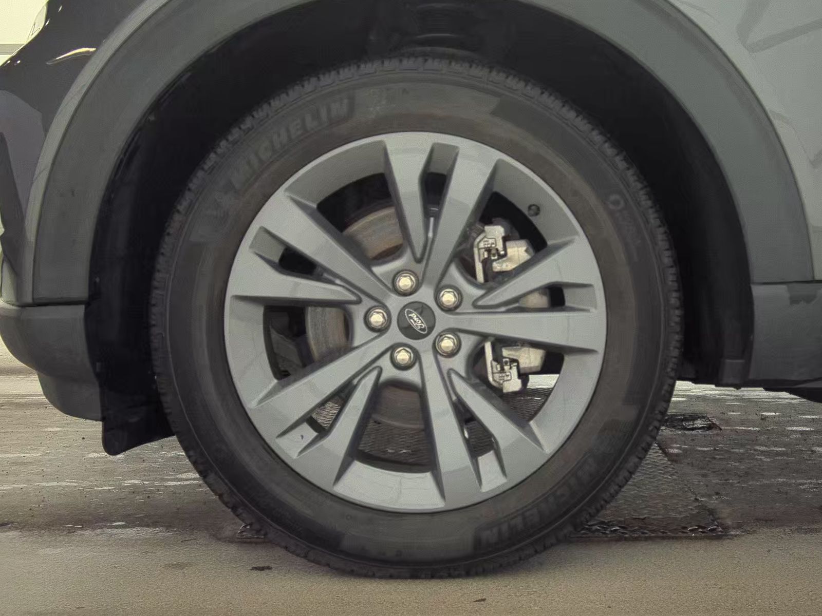 2023 Ford Explorer XLT AWD