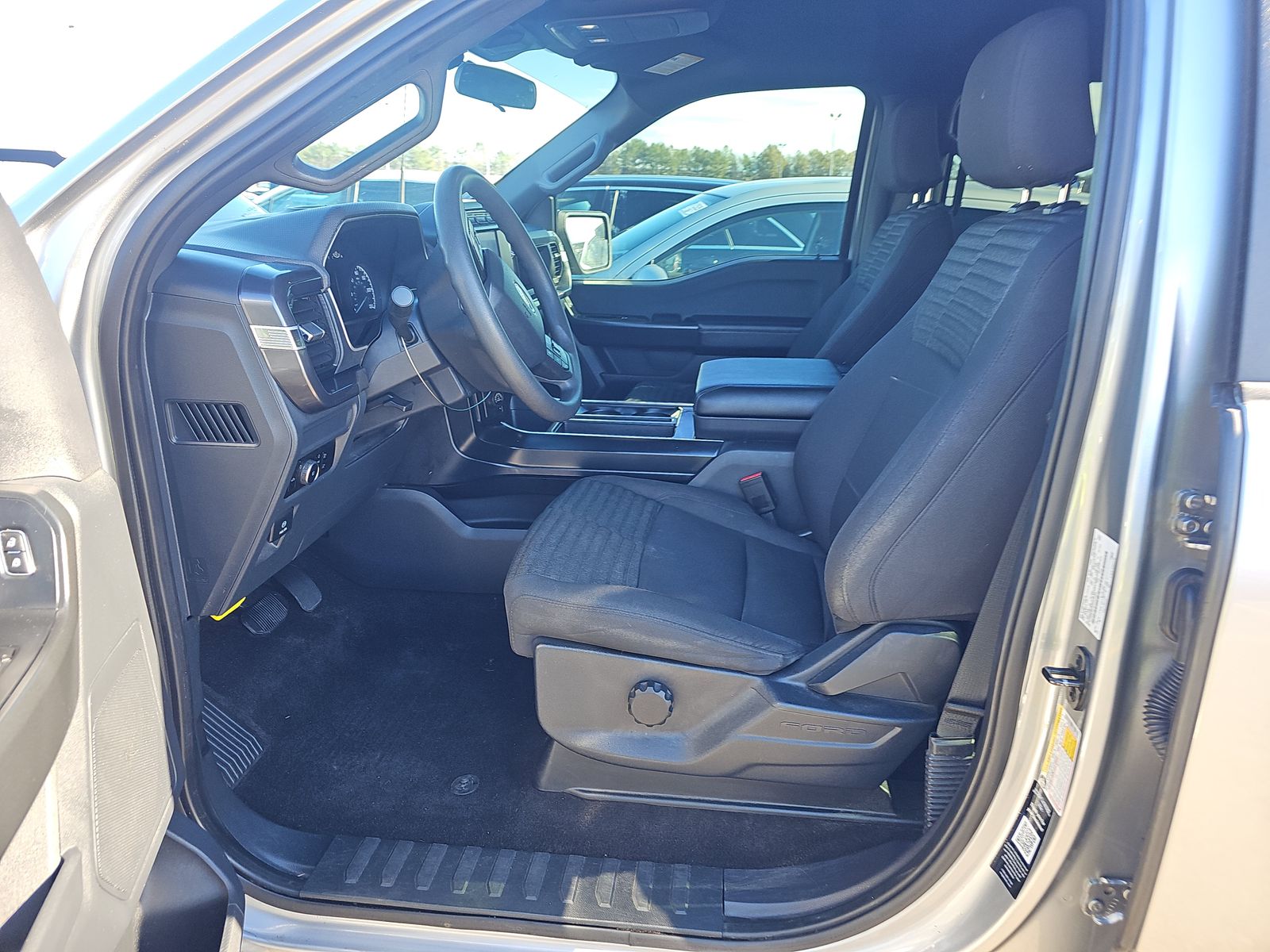 2023 Ford F-150 XL AWD