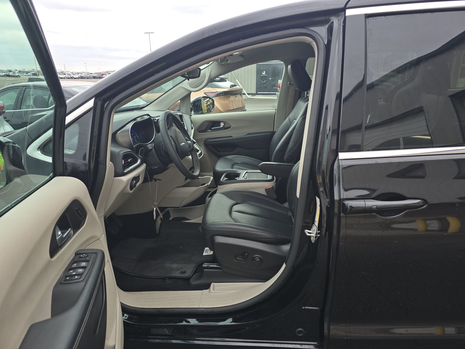 2024 Chrysler Pacifica Touring L FWD