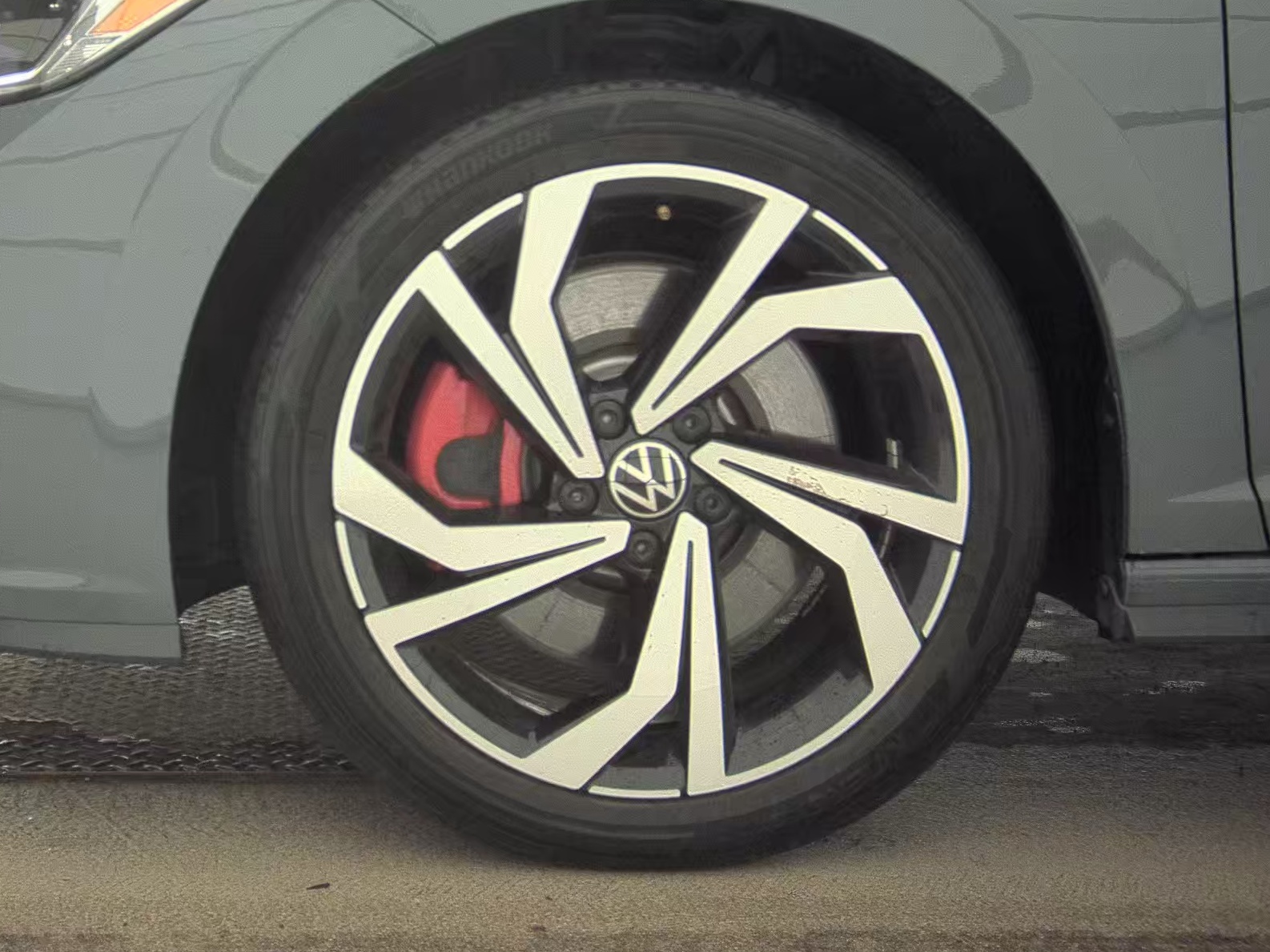 2024 Volkswagen Jetta 2.0T GLI Autobahn FWD