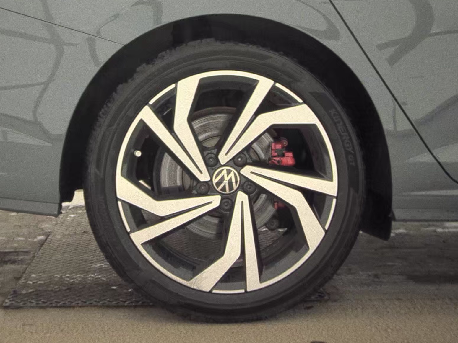 2024 Volkswagen Jetta 2.0T GLI Autobahn FWD