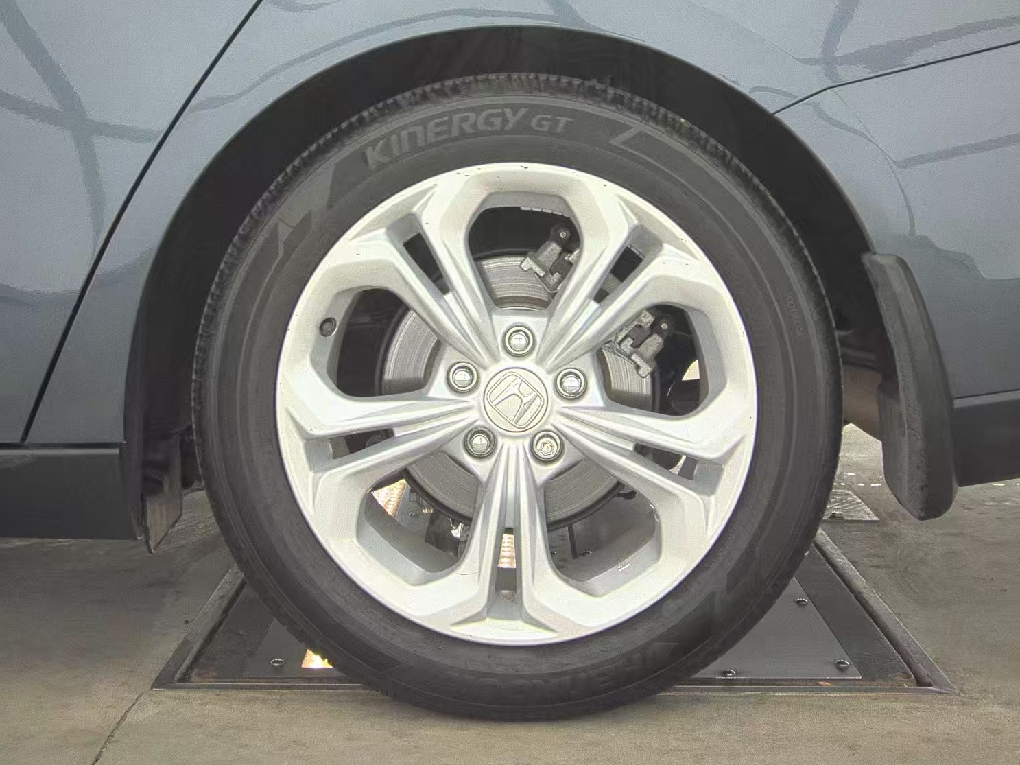 2024 Honda Accord LX FWD