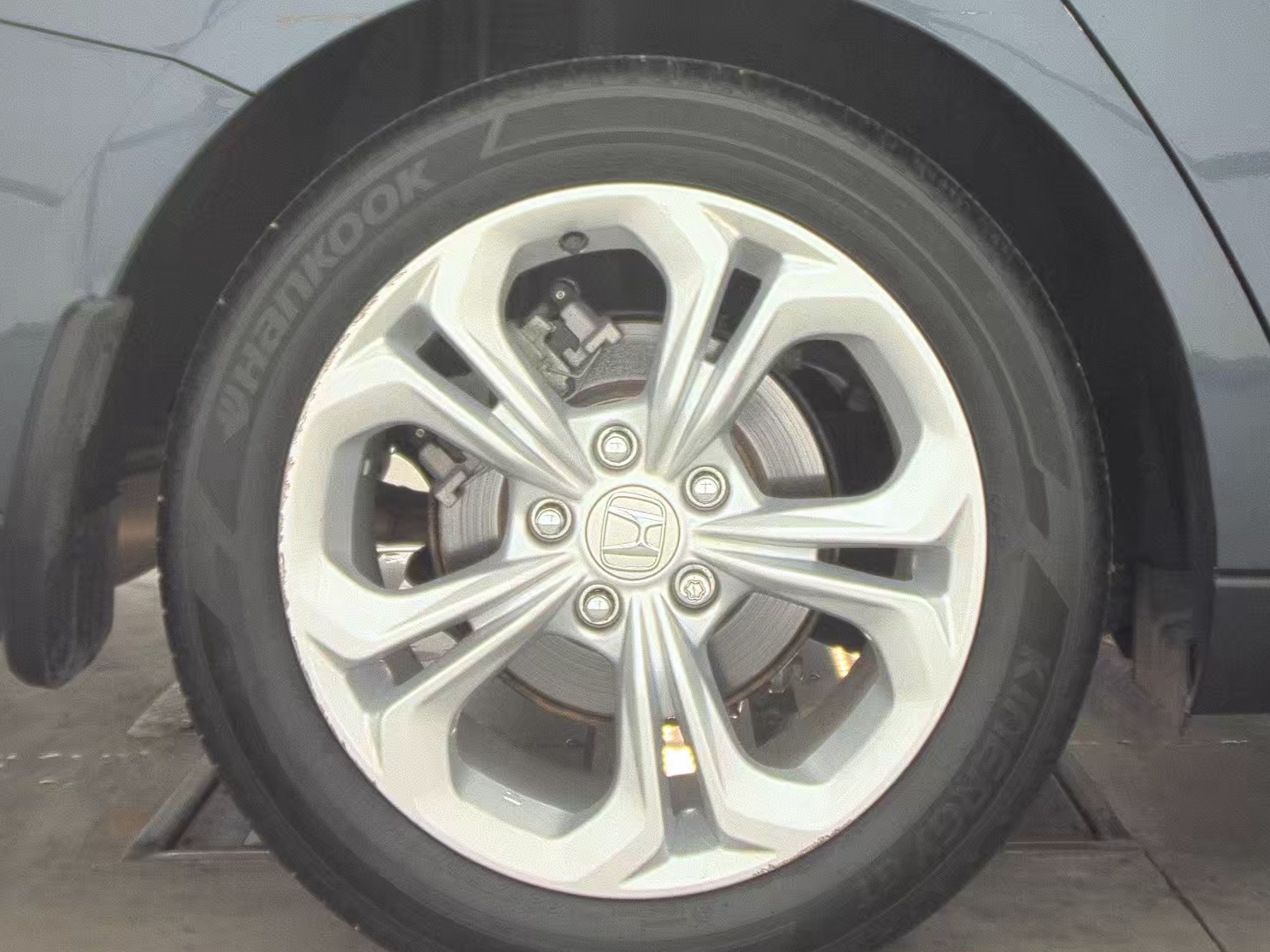 2024 Honda Accord LX FWD