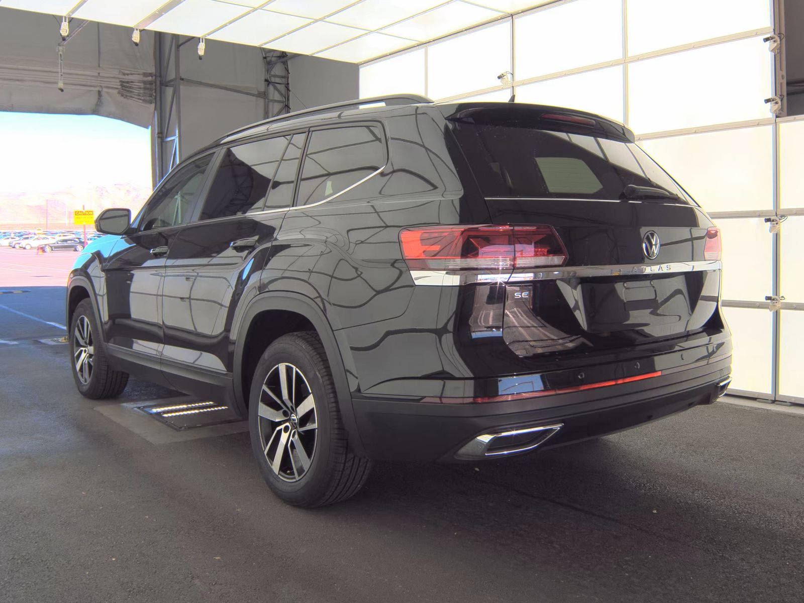 2022 Volkswagen Atlas 2.0T SE FWD