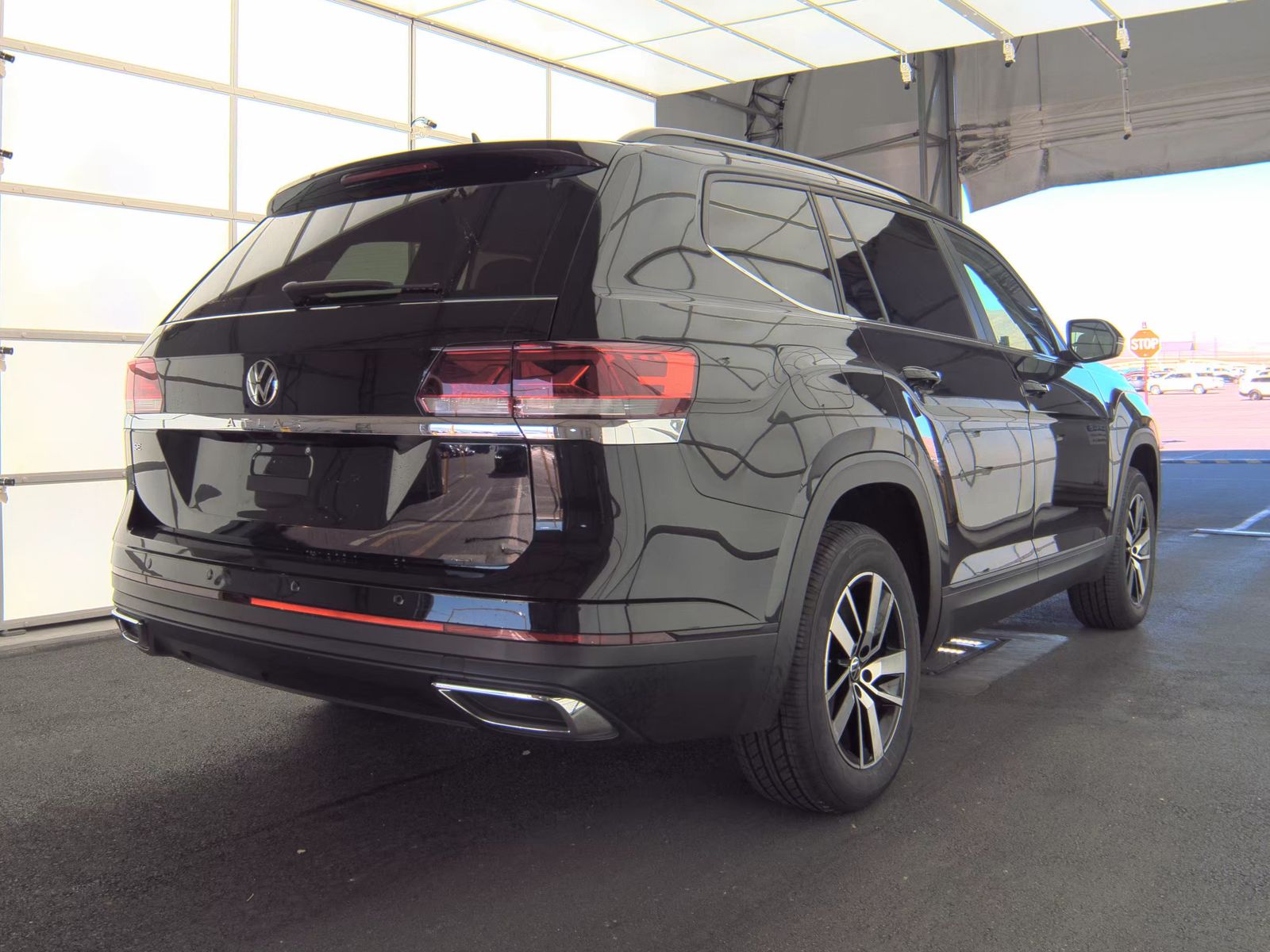 2022 Volkswagen Atlas 2.0T SE FWD