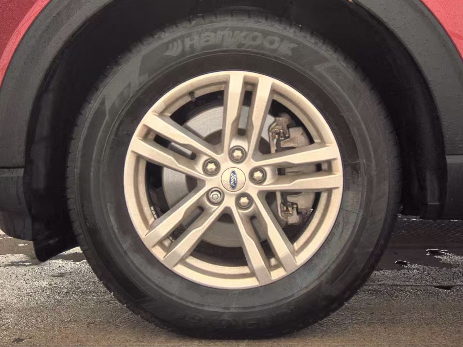 2023 Ford Explorer XLT AWD