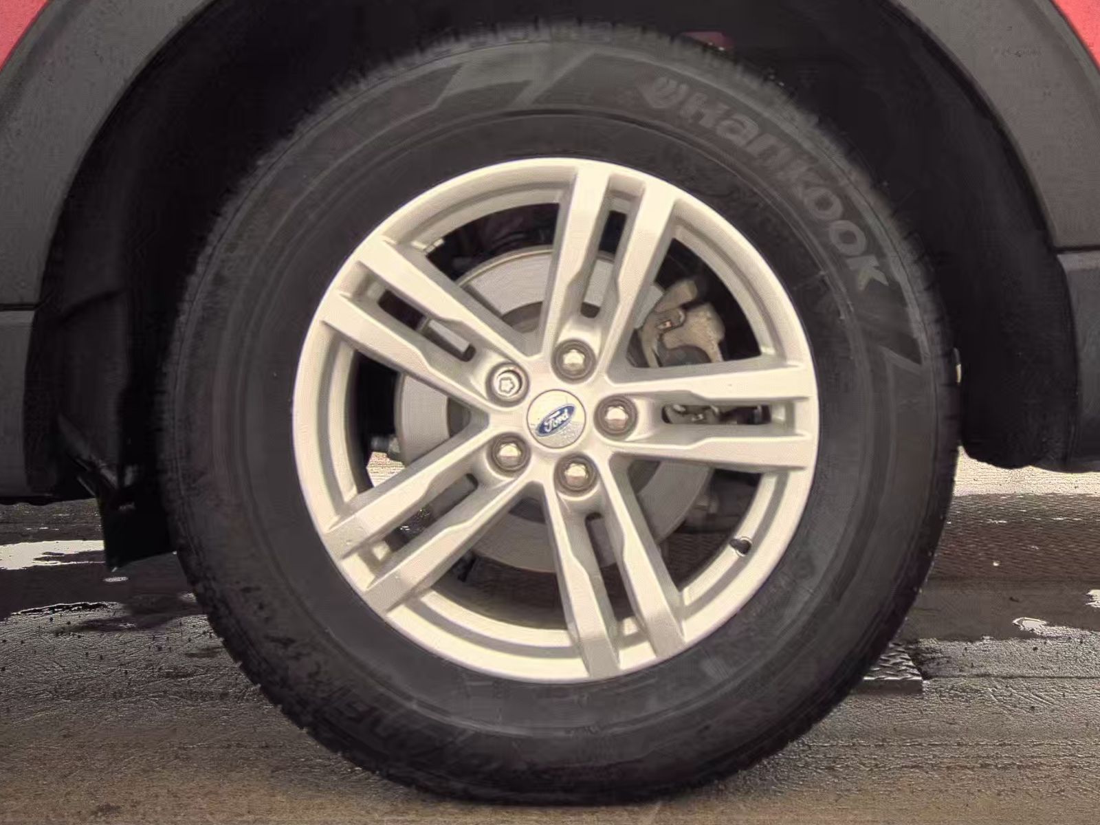 2023 Ford Explorer XLT AWD