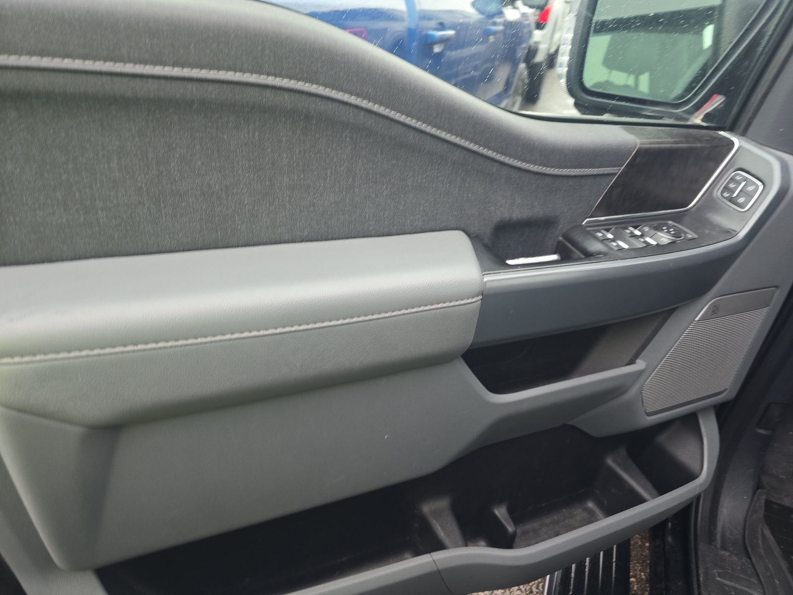 2022 Ford F-150 Hybrid Lariat AWD