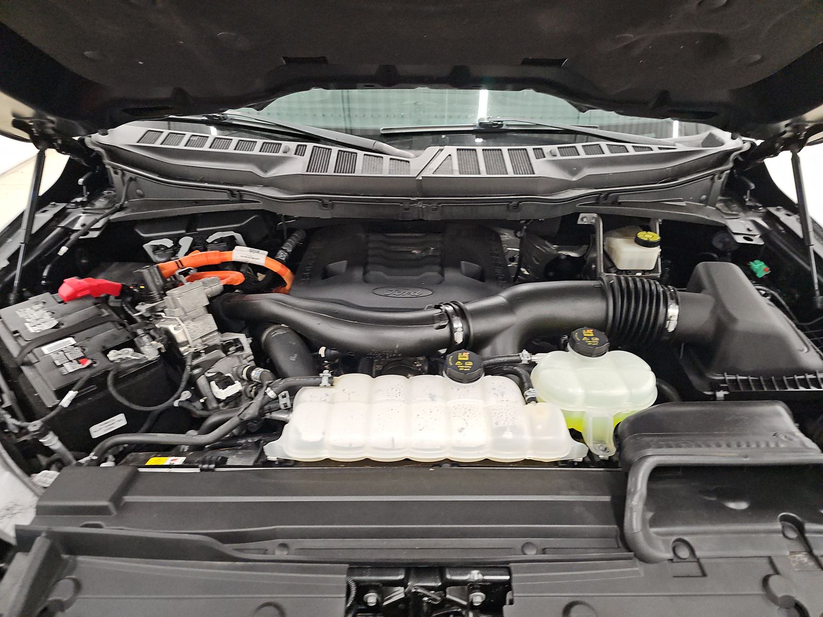 2022 Ford F-150 Hybrid Lariat AWD