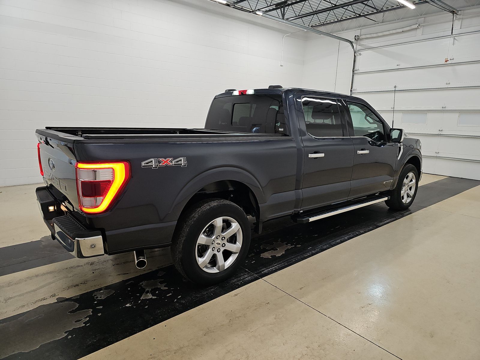 2022 Ford F-150 Hybrid Lariat AWD