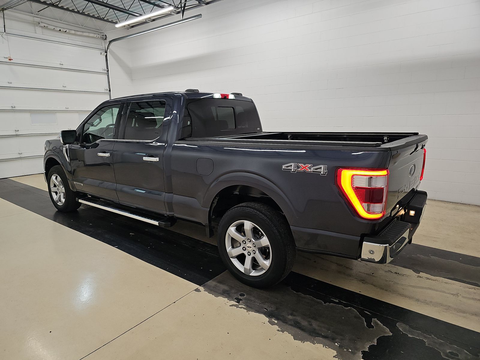 2022 Ford F-150 Hybrid Lariat AWD