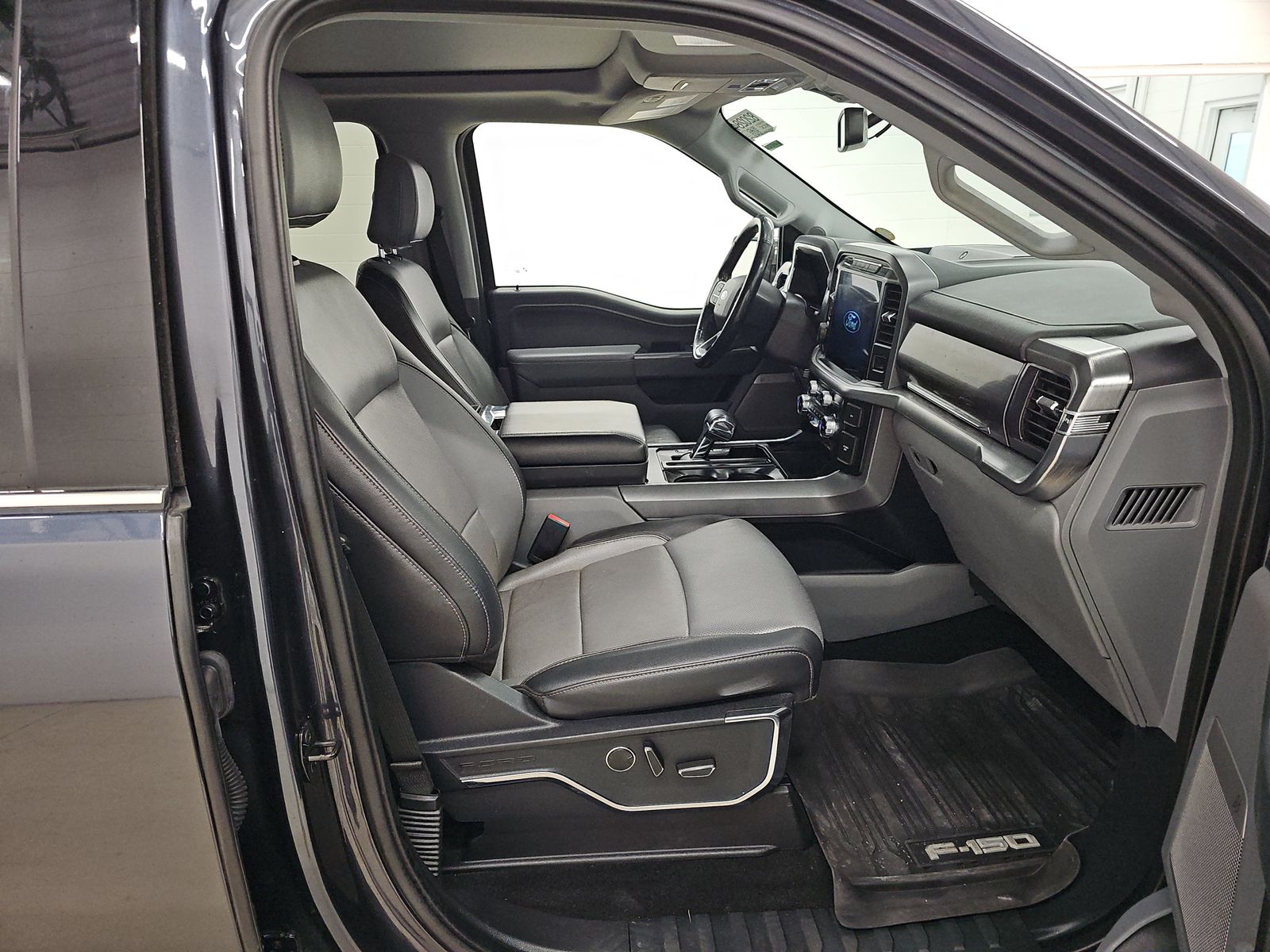 2022 Ford F-150 Hybrid Lariat AWD