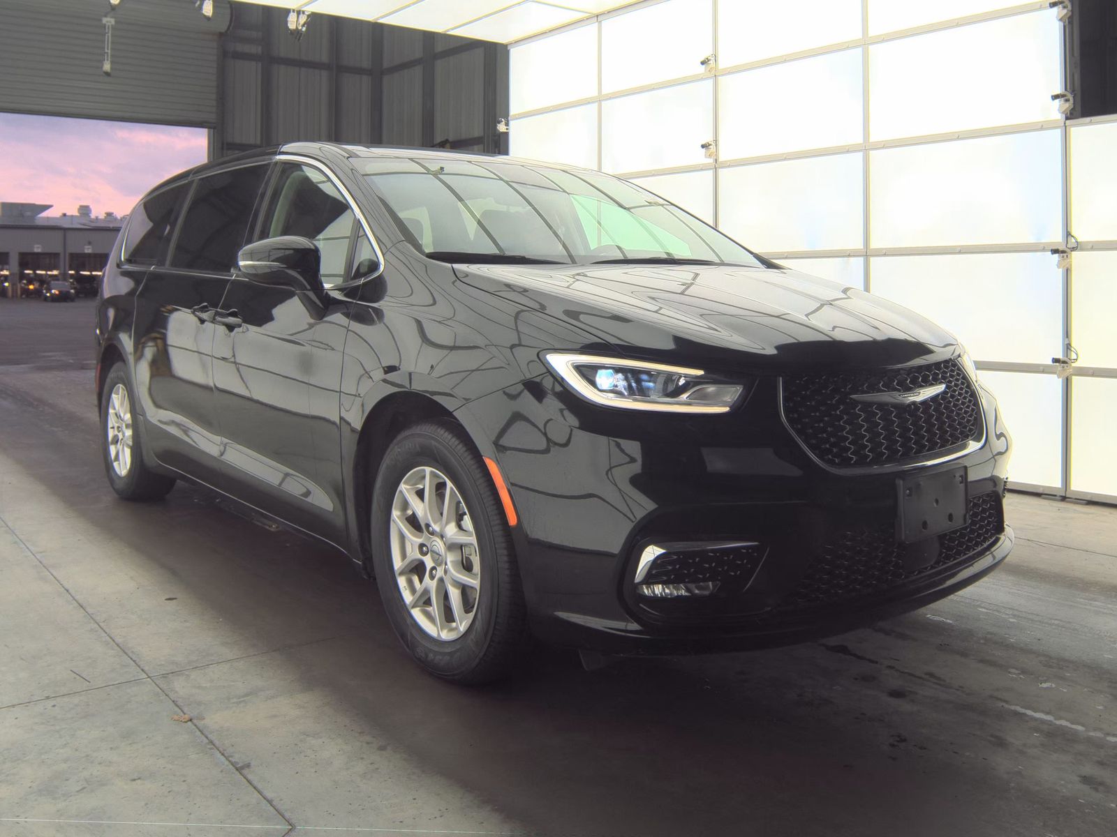 2024 Chrysler Pacifica Touring L FWD