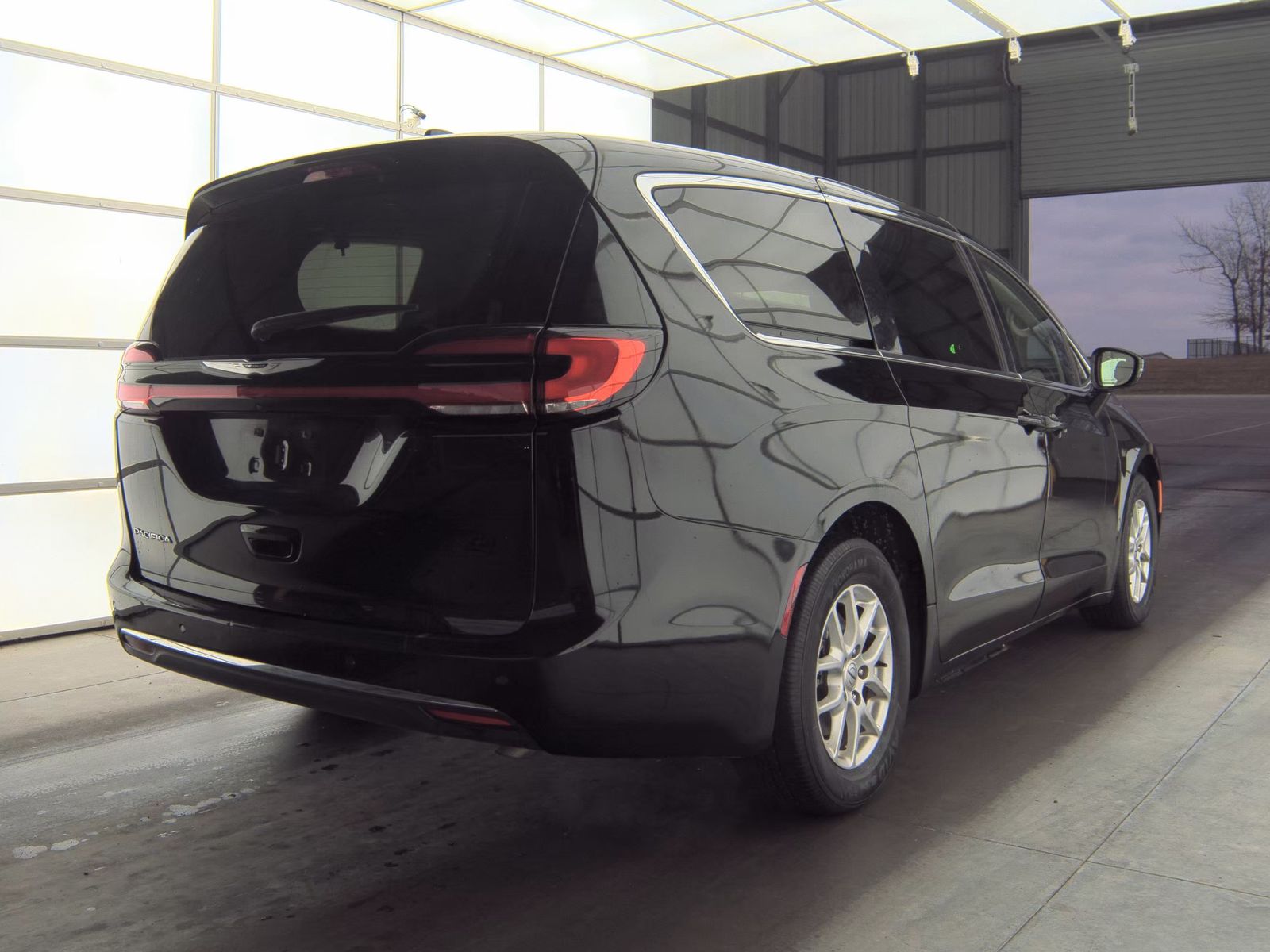2024 Chrysler Pacifica Touring L FWD