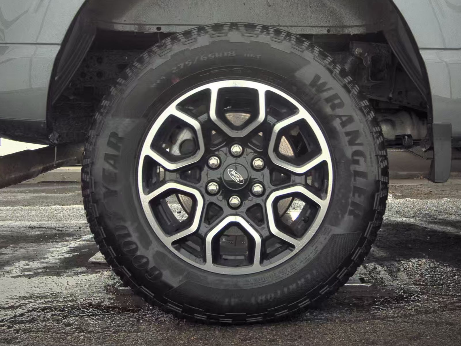 2023 Ford F-150 Hybrid XLT AWD