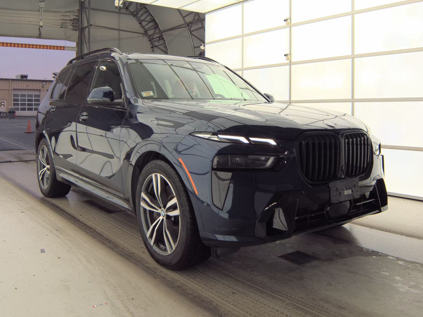 2023 BMW X7 xDrive40i AWD