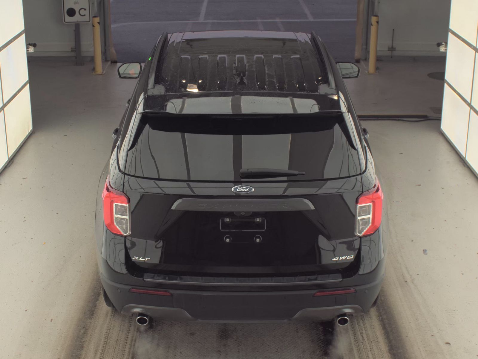 2022 Ford Explorer XLT AWD