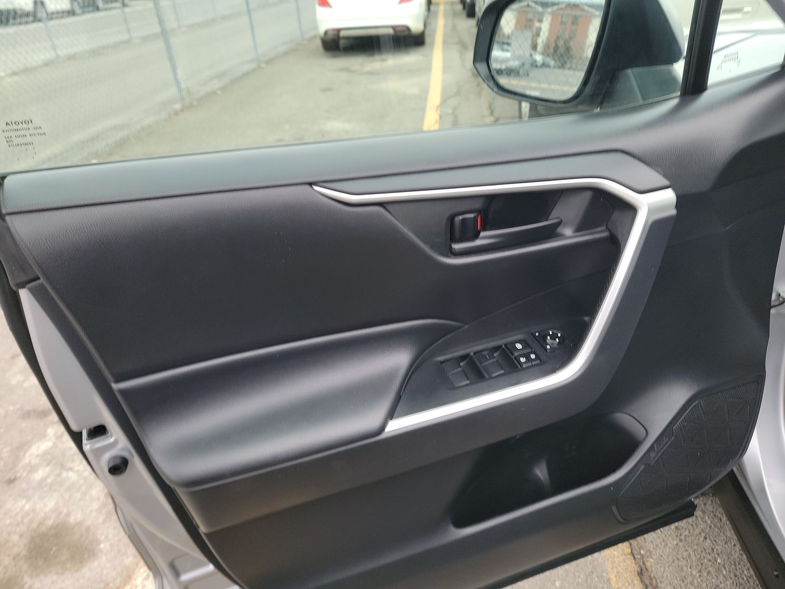 2023 Toyota RAV4 LE AWD