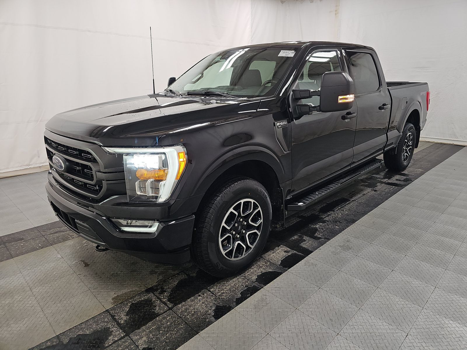 2023 Ford F-150 XLT AWD