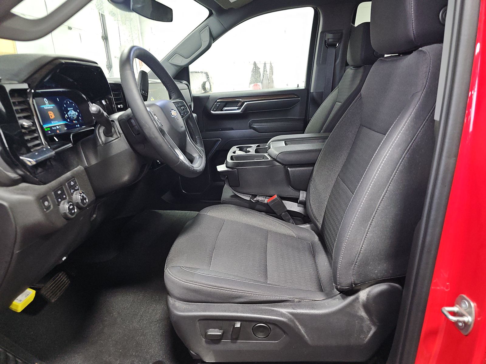 2023 Chevrolet Silverado 1500 LT AWD