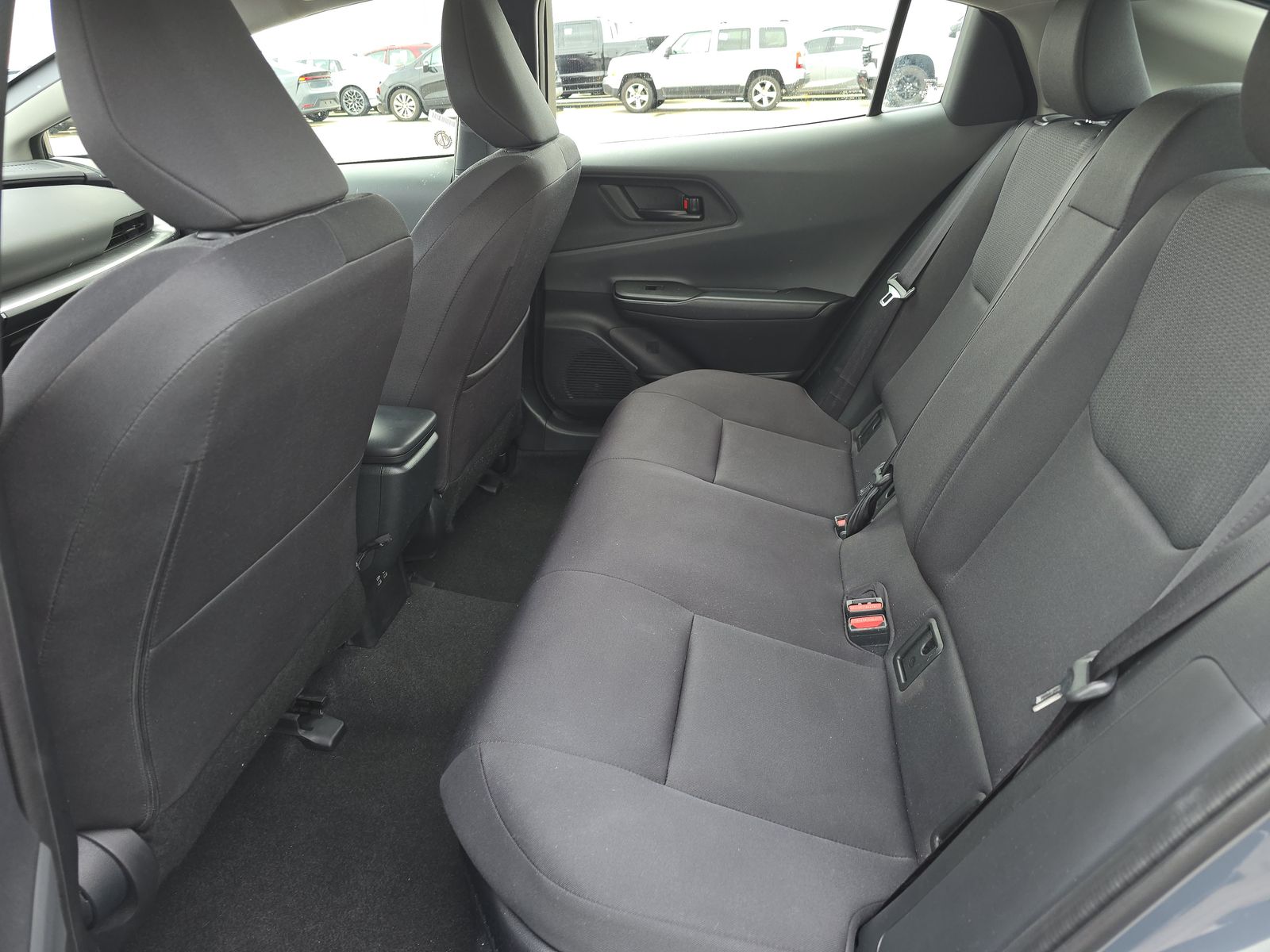 2025 Toyota Prius LE FWD