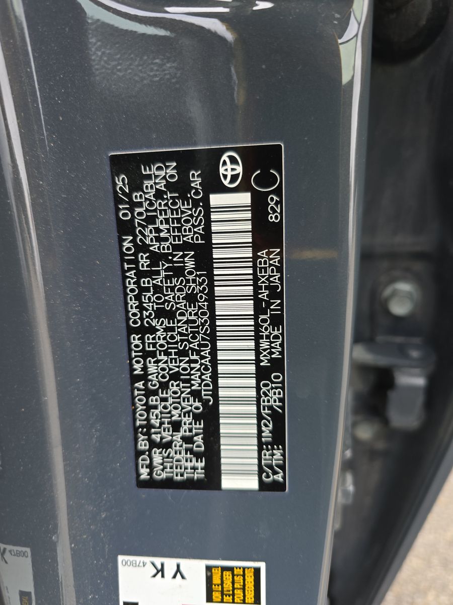 2025 Toyota Prius LE FWD