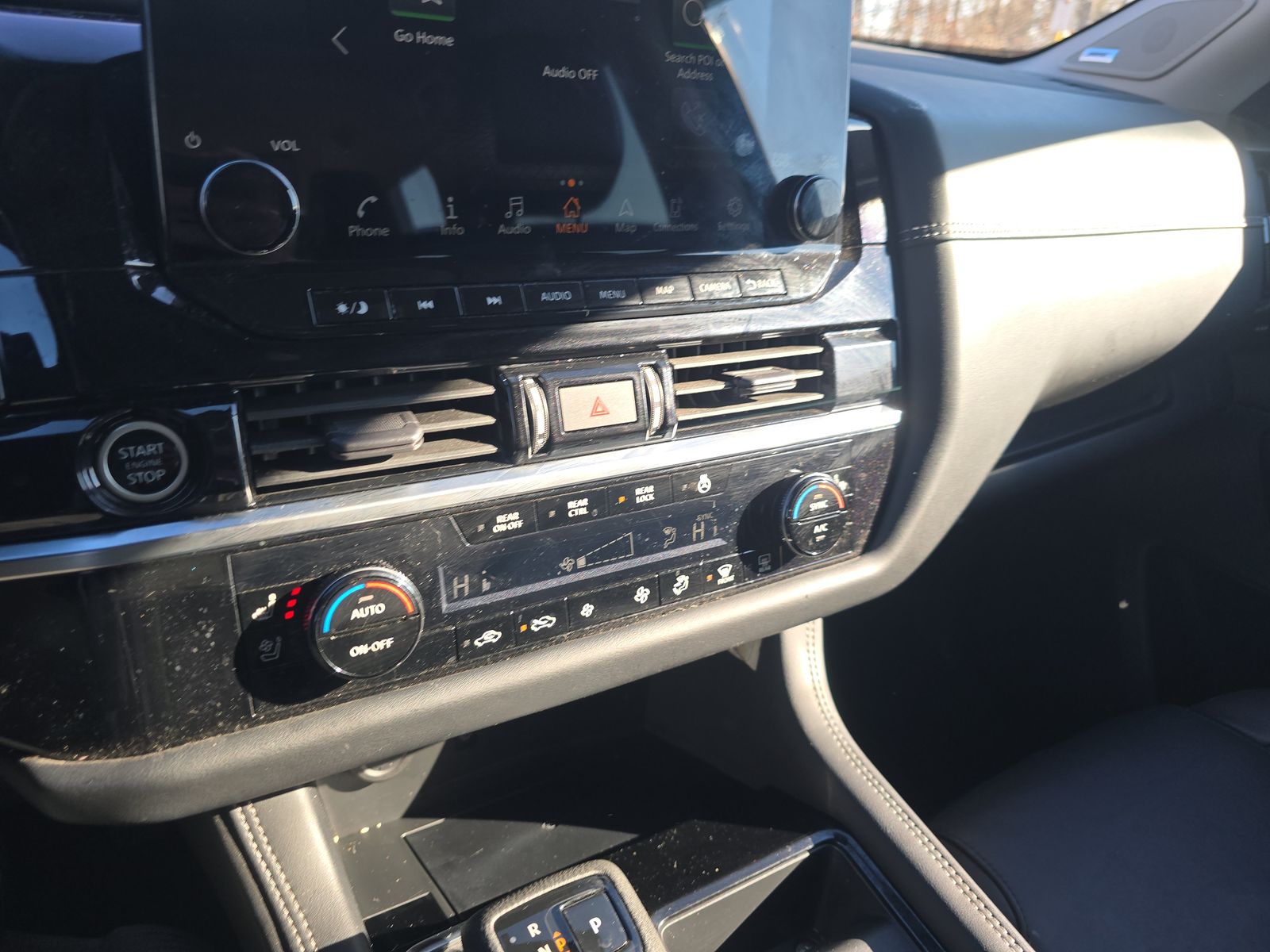 2023 Nissan Pathfinder Platinum AWD