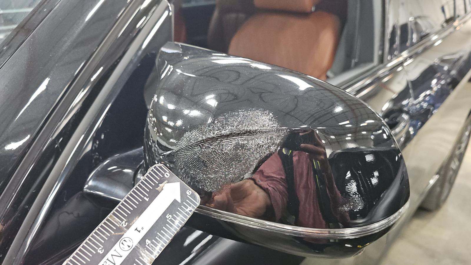 2025 BMW X7 M60i AWD