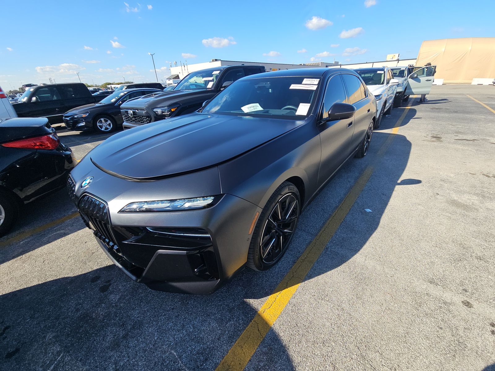 2025 BMW 7 Series 760i xDrive AWD