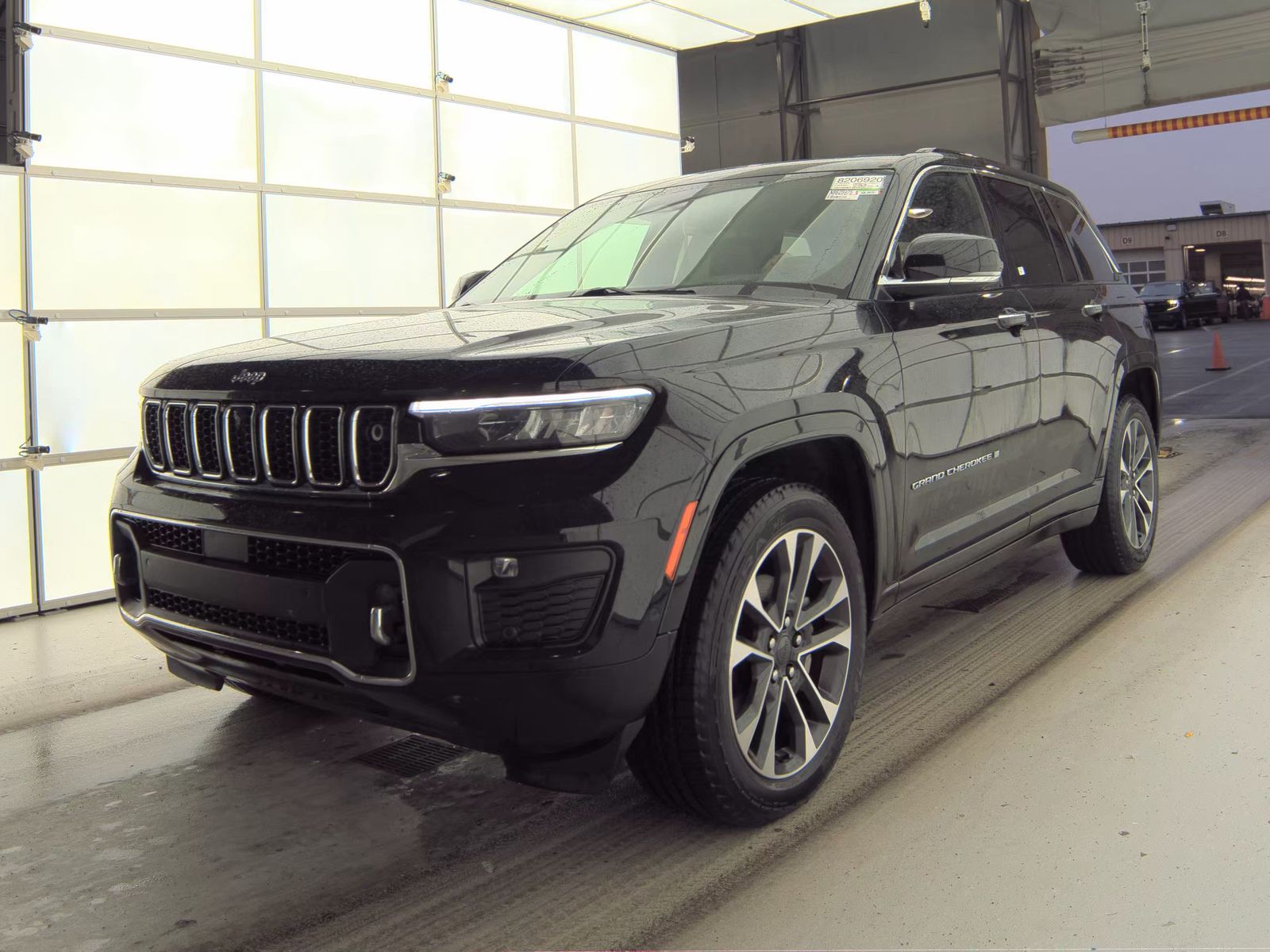 2022 Jeep Grand Cherokee Overland AWD