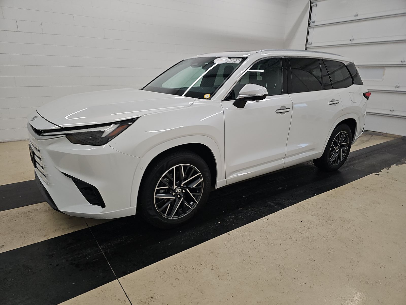 2024 Lexus TX 350's photo