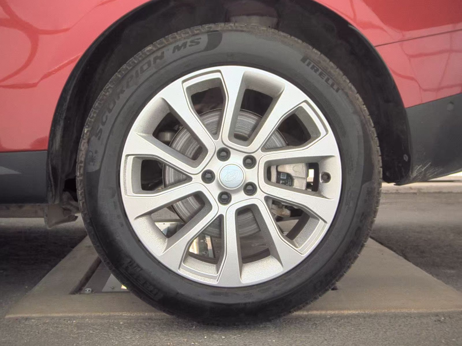 2025 Land Rover Range Rover Sport SE AWD