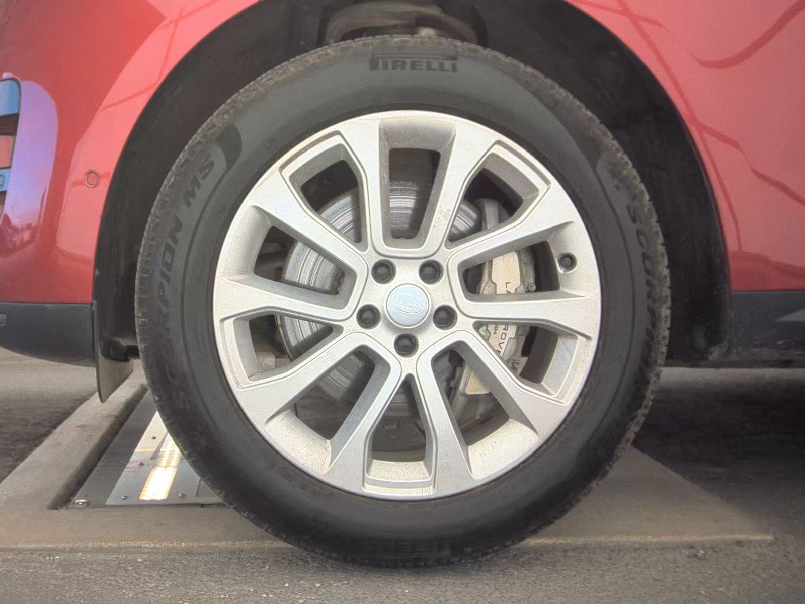 2025 Land Rover Range Rover Sport SE AWD