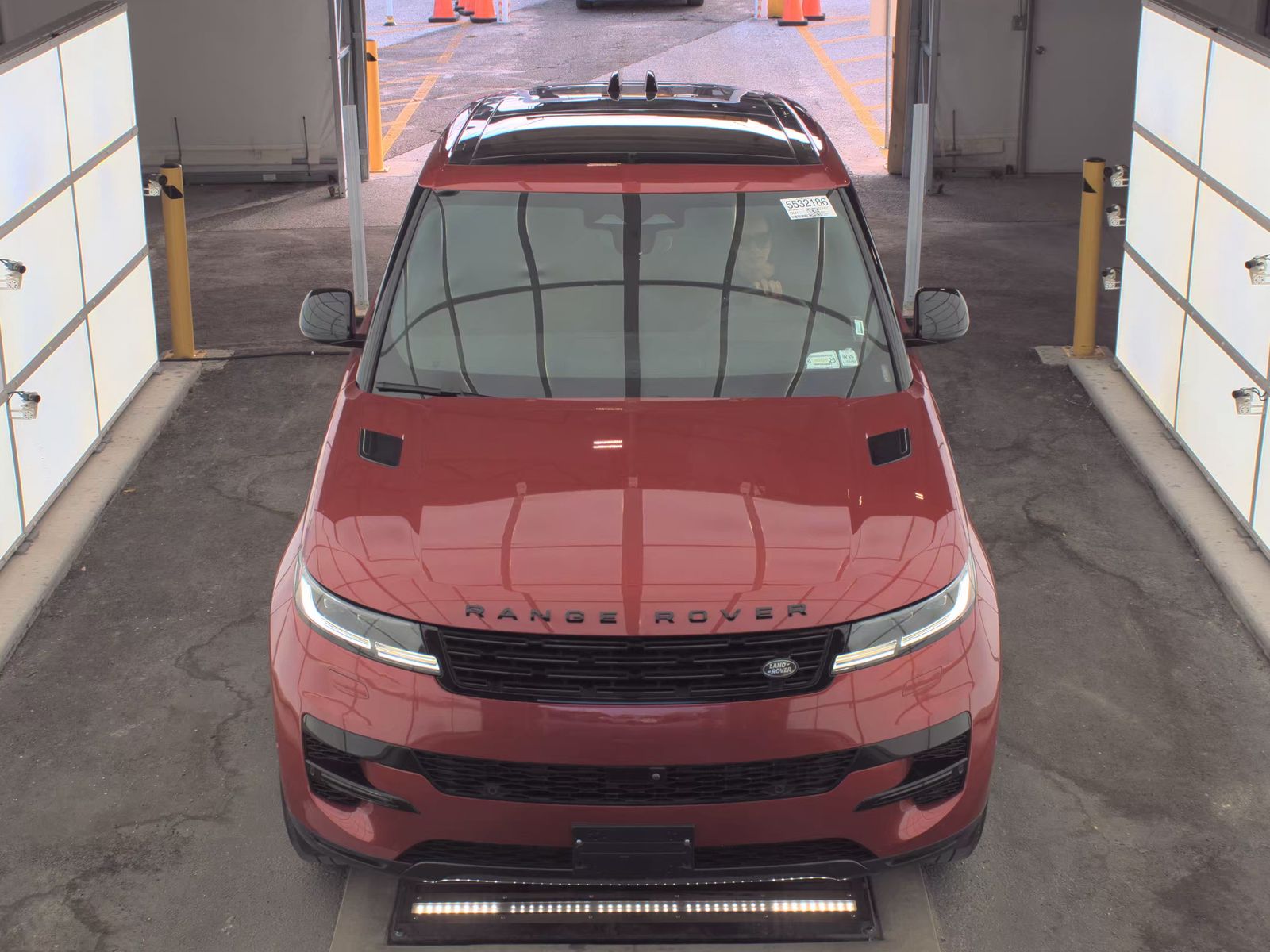 2025 Land Rover Range Rover Sport SE AWD