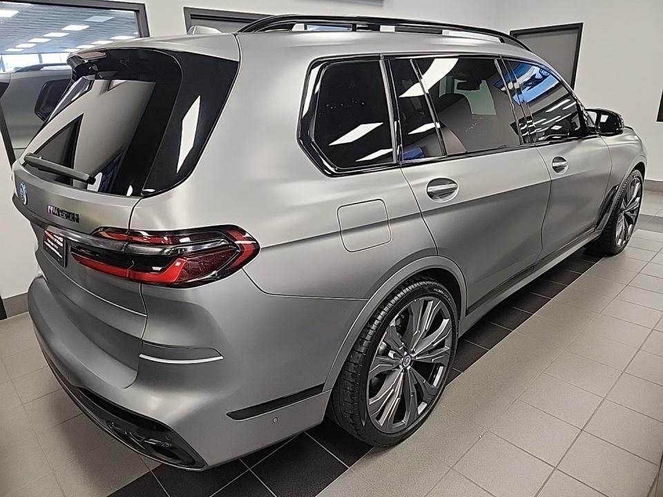2023 BMW X7 M60i AWD