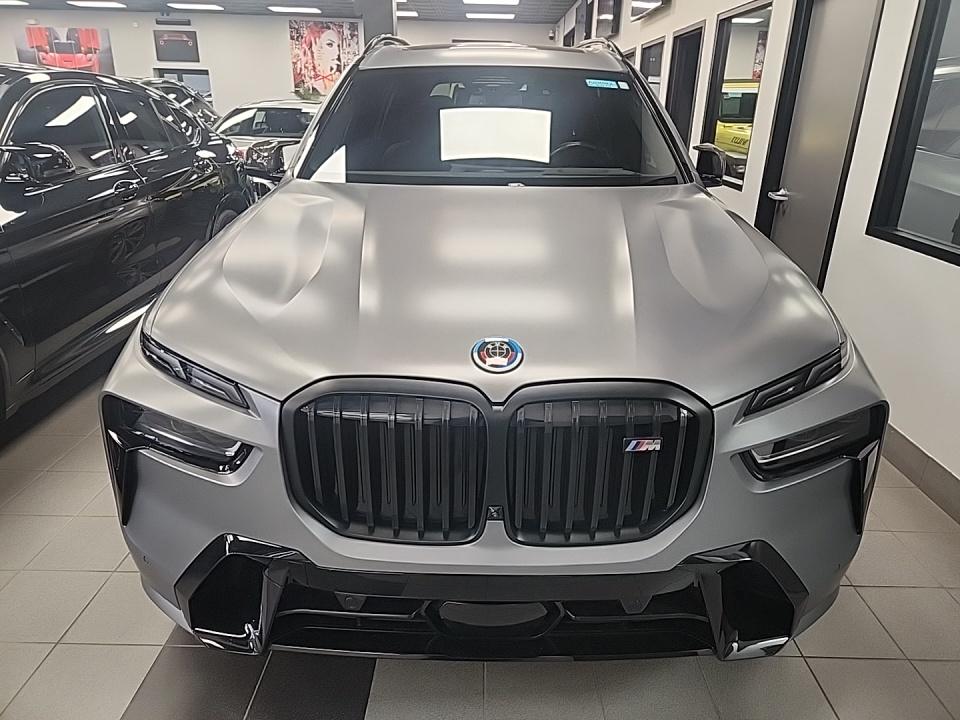 2023 BMW X7 M60i AWD