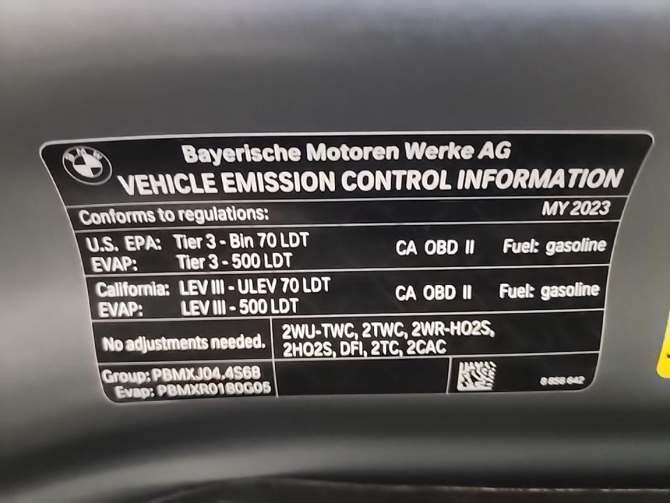 2023 BMW X7 M60i AWD