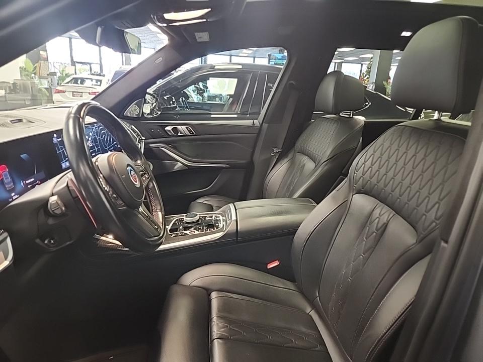 2023 BMW X7 M60i AWD