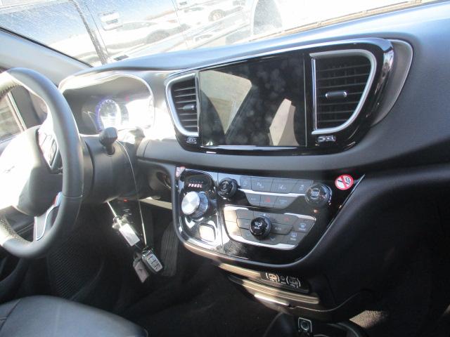 2025 Chrysler Pacifica Select FWD